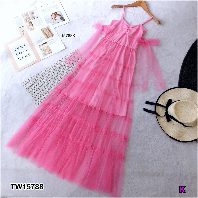 kudapy แม็กซี่เดรสสายสีชมพู น้ำตาล เขียว แดง เดี่ยวตาข่ายทั้งชุด มีซับใน มีสม็อคหลัง ดีแขนแขน 2 ข้าง ผูกโบว์ สีพื้น