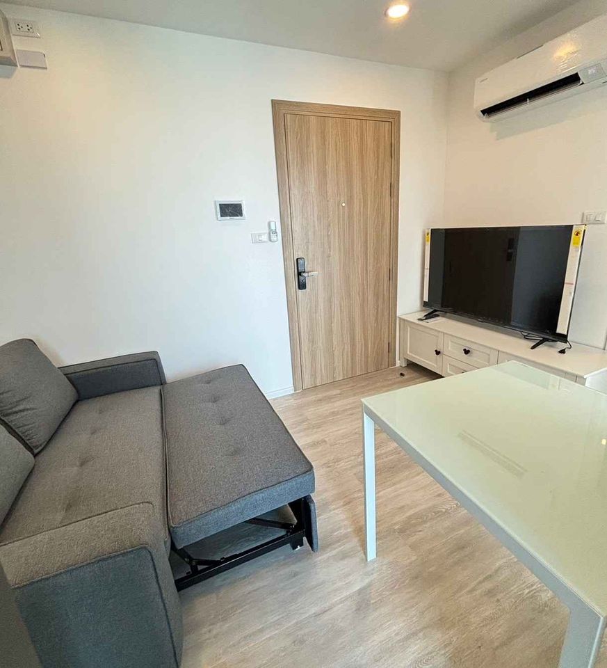 สนใจชมห้องติดต่อได้เลย Line ID: Smile-easy ปล่อยเช่าคอนโด The Clev Riverline Chaophraya-Wongsawang (เดอะเคลฟ ริเวอร์ไลน์ เจ้าพระยา-วงศ์สว่าง) - 1ห้องนอน 1ห้องน้ำ 1ห้องนั่งเล่น - ใกล้ วัดเขมา / พระเจ้าเกล้าพระนครเหนือ - ขนาดห้อง 25 ตรม. ชั้น 25