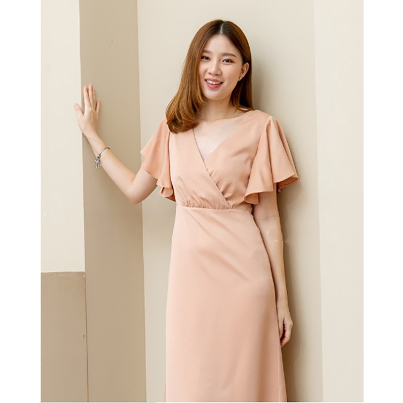 kudapy เดรสยาวสีชมพู/สีส้มทอง ราตรียาวผ้าวาเลนติโน เย็บป้ายช่วงอก จับจีบช่วงเอวเล็กน้อยเพิ่มความหวาน แขนระบาย