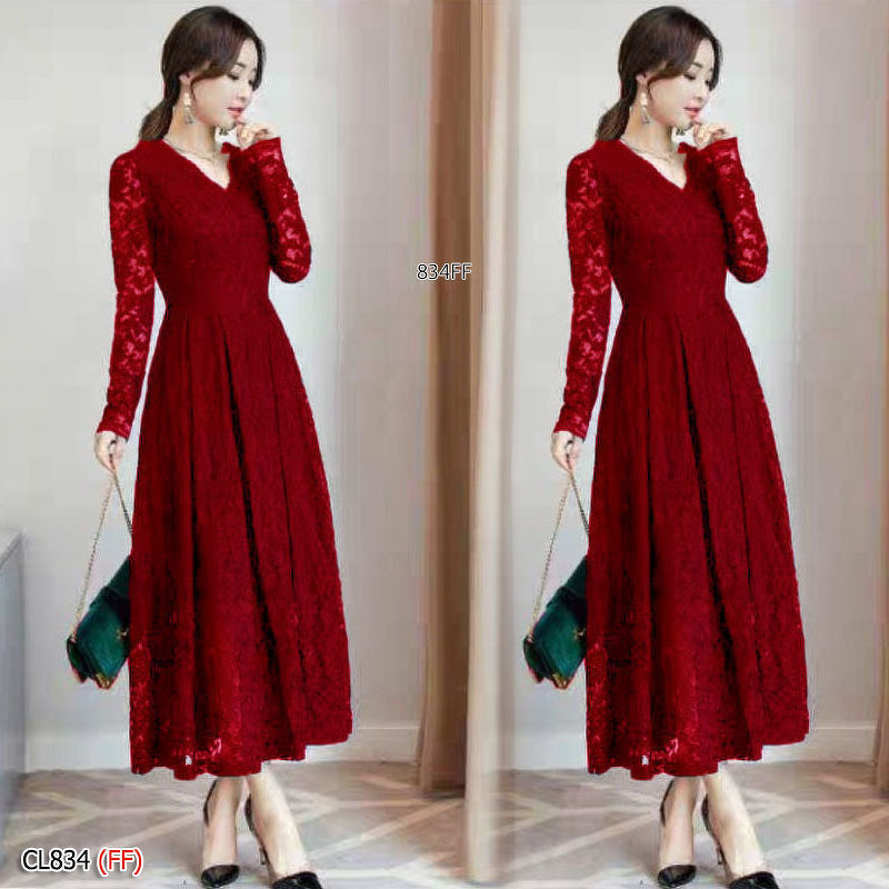 kudapy เดรสยาวสีเทา/สีขาว/สีโอรส/สีแดงเลือดหมู ลูกไม้แขนศอก คอวีป้ายหน้า (ช่วงบนไม่มีซับใน)งานลูกไม้ลายสวยหรู เย็บบุซับในช่วงกระโปรงอย่างดี