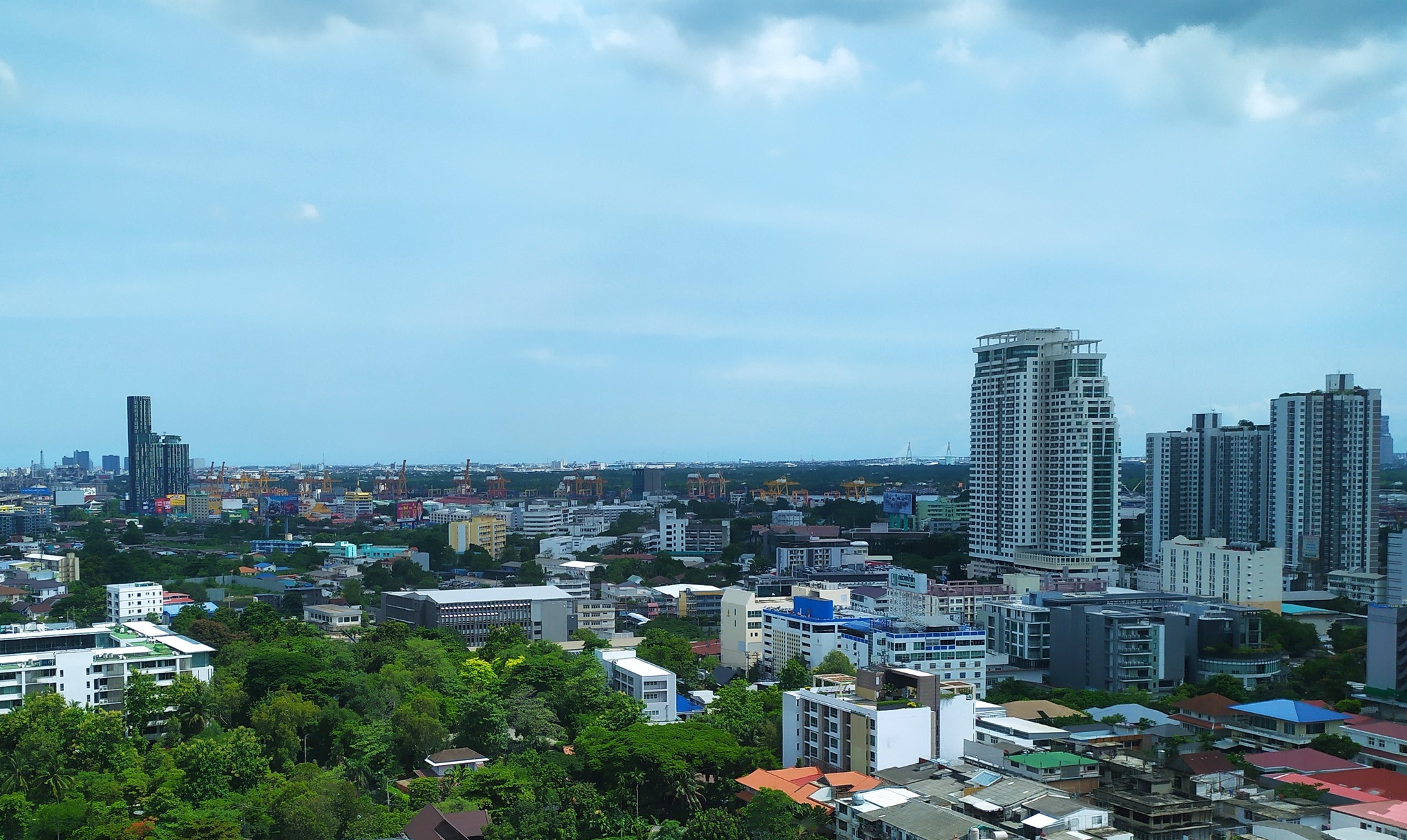 ให้เช่าห้องแบบ 2ห้องนอน 2ห้องน้ำ โซนพื้นที่ BTS พระโขนง คอนโด Life @ Sukhumvit 65 (ไลฟ์ แอท สุขุมวิท 65) High Rise ขนาดห้อง 60 ตรม. ชั้น 23