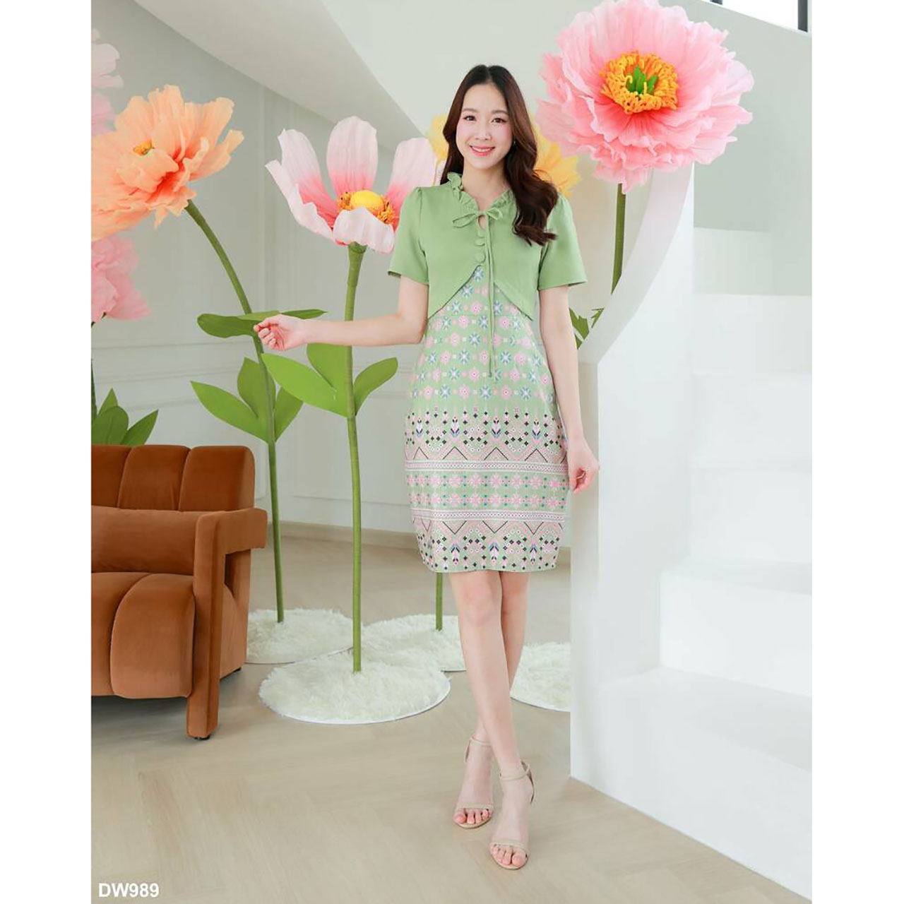 kudapy เดรสสั้น กั๊กเข้ารูปกระโปรงลายไทย ผ้าใส่สบายสวยดูดี