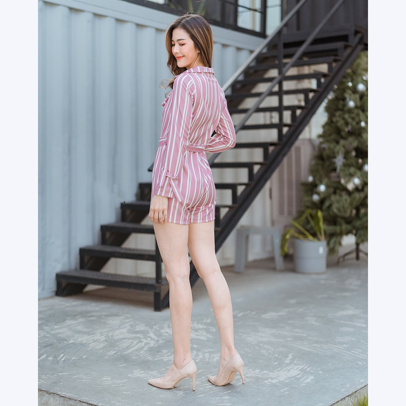 kudapy จั้มสูทลายทางสีดำ,สีชมพู จั้มคอปกทรงวีใส่ดูดีสวยน่ารัก