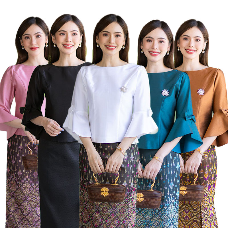 kudapy เสื้อผ้าไหม4เส้น ทุกสีใส่แล้วขับผิว ดูดีมีออร่า เนื้อผ้าทอสวย มีลายเส้นในตัว ใส่คู่กับ ผ้าไทยลายแพรวา หรือ ผ้าลายกวินตาทอสอดดิ้นหรูหรา (เฉพาะเสื้อ)