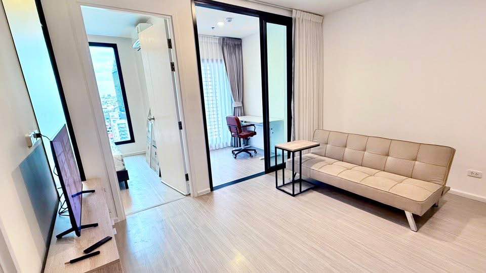 ปล่อยเช่าคอนโด Denim Jatujak (เดนิม จตุจักร) โซน BTS หมอชิต MRT จตุจักร ห้องแบบ 1ห้องนอน / 1ห้องอเนกประสงค์ / 1ห้องน้ำ / โซนครัวปิด ขนาดห้อง 34.5 ตรม. ชั้น 12A