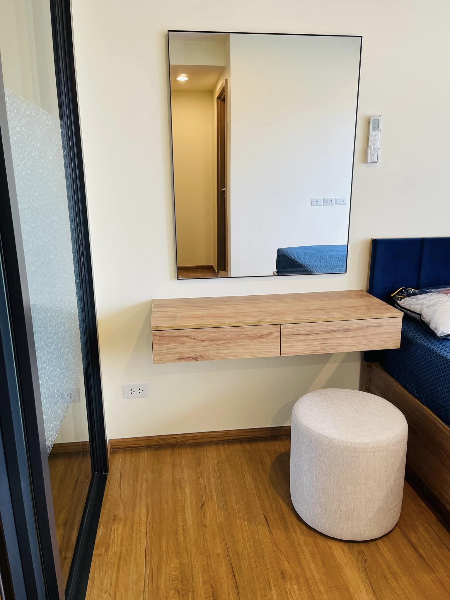 ปล่อยเช่าคอนโด THE LINE VIBE Phahonyothin (เดอะ ไลน์ ไวบ์ พหลโยธิน) - ห้องใหม่ผู้เช่ารายแรก 1ห้องนอน 1ห้องน้ำ 1ห้องนั่งเล่น - ใกล้ BTS ห้าแยกลาดพร้าว - ขนาดห้อง 37 ตรม. ชั้น 19