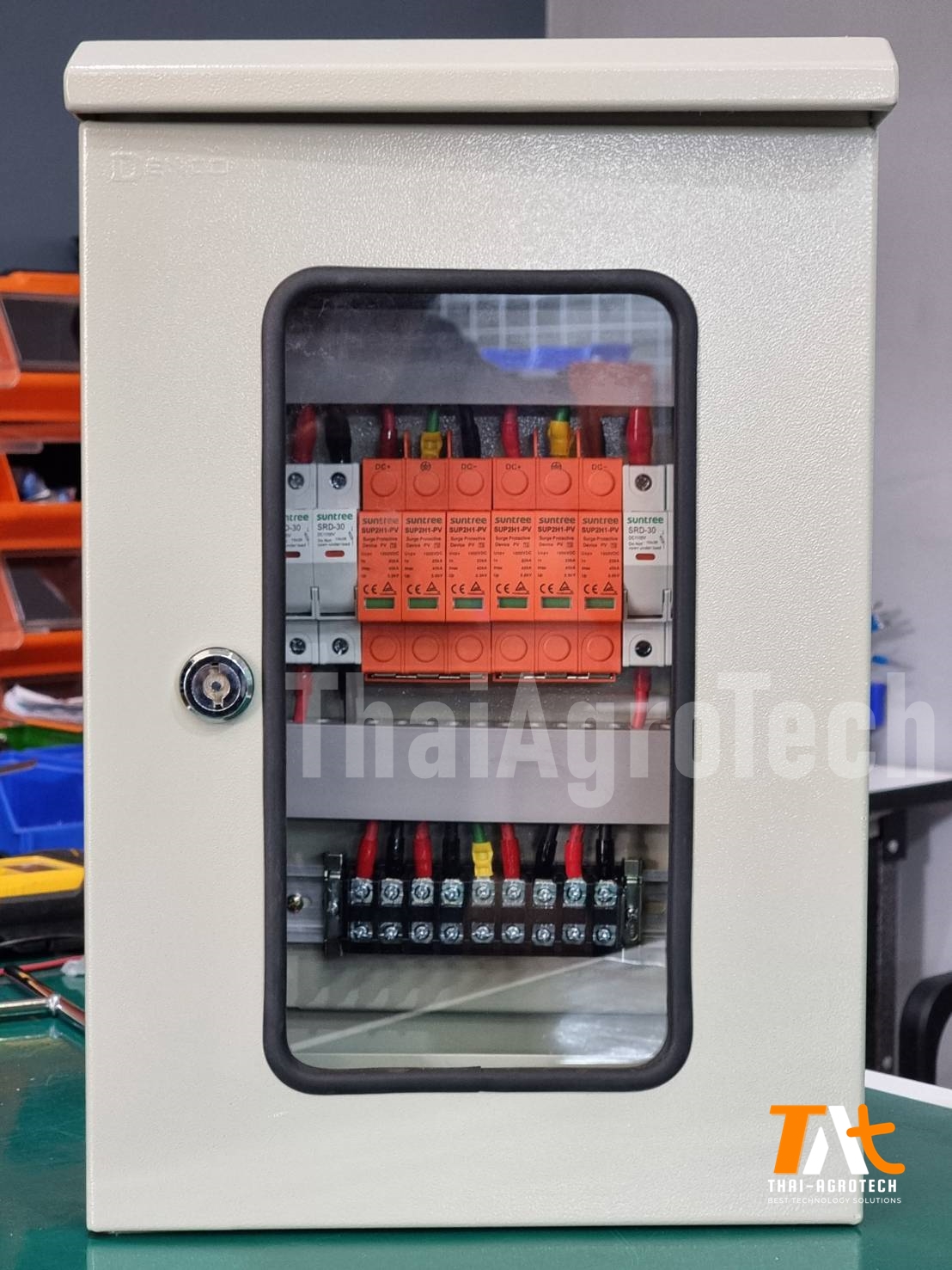 ตู้ดีซีคอมบายเนอร์ 2 สตริงสำหรับระบบโซล่าเซลล์ Solar 1000V DC combiner box 2string Ongrid, Hybrid, Offgrid system (ตู้กระจกสองชั้นกันน้ำแบบมีหลังคา IP45)