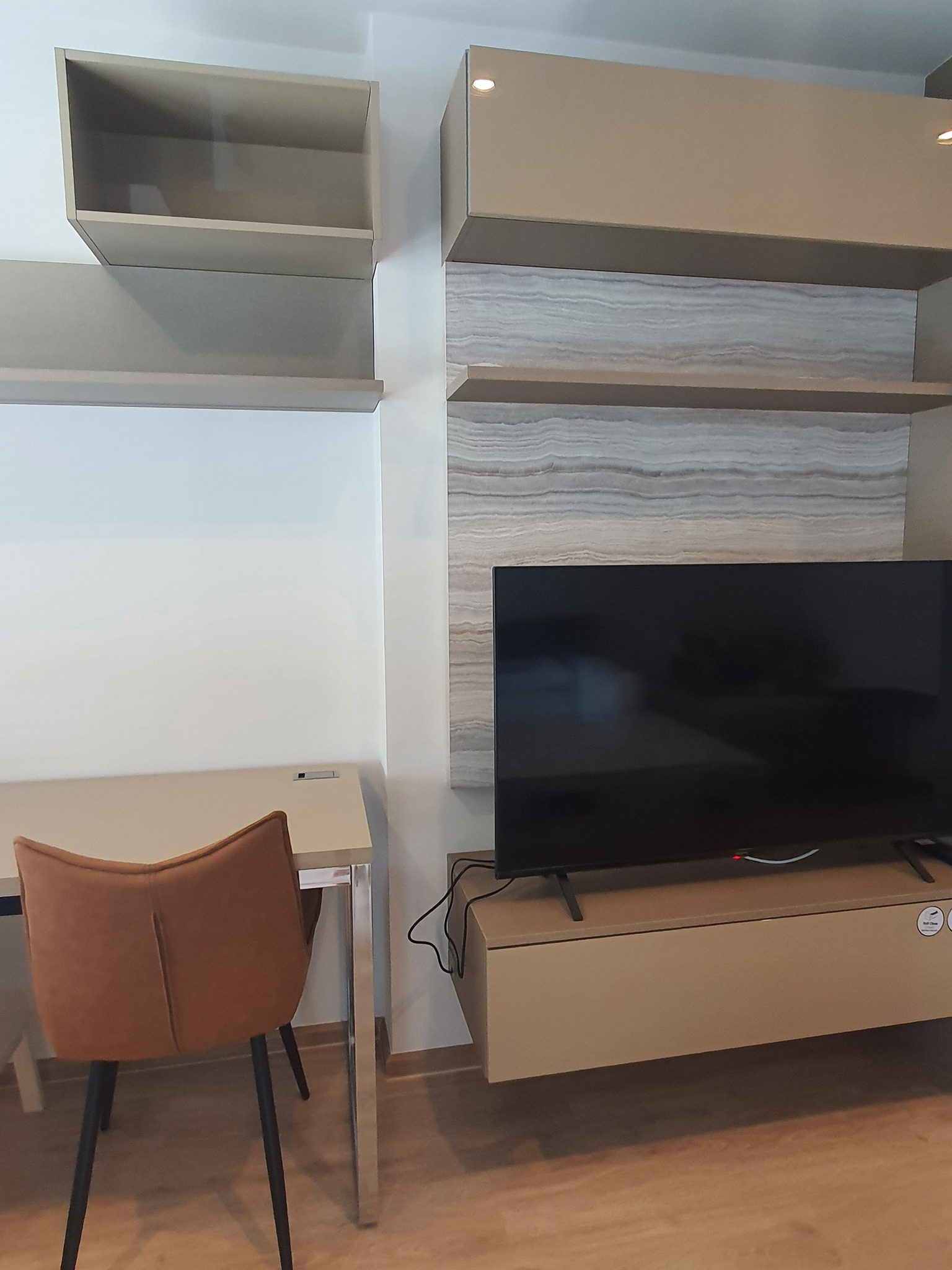 โซนพื้นที่ MRT พระราม 9 ให้เช่าห้องแบบ Studio 1ห้องน้ำ 1ครัวปิด คอนโด IDEO Rama 9-Asoke (ไอดีโอ พระราม 9-อโศก) High Rise ขนาดห้อง 26 ตรม. ชั้น 14