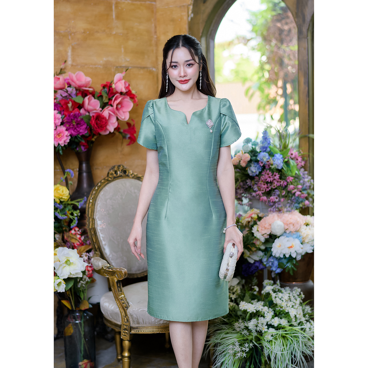 kudapy เดรสสั้นสีโรสโกล/สีเขียว ผ้าไหมสี่เส้น ผ้าเนื้อนิ่มผ้าเบาบาง อัดกาวทั้งชุด+แถมเข็มกลัด