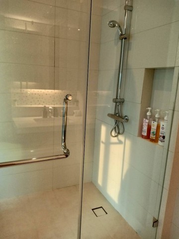 ให้เช่า Bright Sukhumvit 24 (ไบร์ท สุขุมวิท 24) ชั้น6วิวสระ ราคาถูกสุดๆ