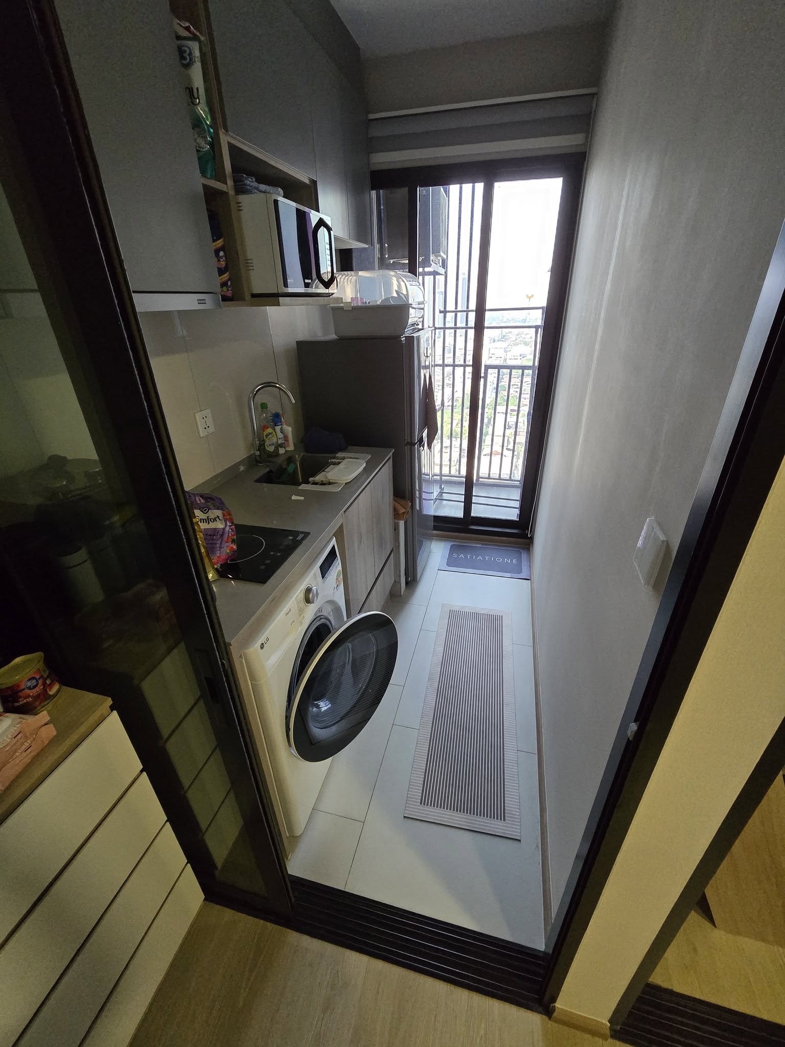 ให้เช่าคอนโด The Privacy Taopoon Interchange (เดอะ ไพรเวซี่ เตาปูน อินเตอร์เชนจ์) โซนพื้นที่ MRT เตาปูน ห้องแบบ 1ห้องนอน / 1ห้องน้ำ / โซนครัวปิด ขนาดห้อง 27 ตรม. ชั้น 27