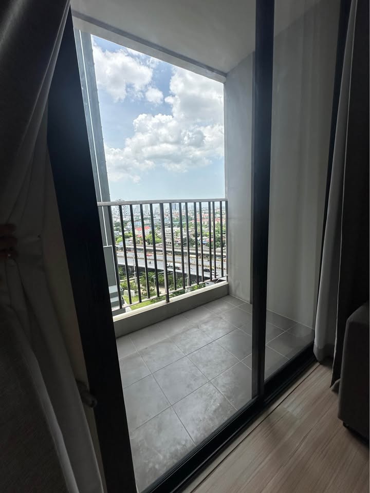 ให้เช่าคอนโด Pela Wutthakat (เพลา วุฒากาศ) High Rise โซนพื้นที่ วุฒากาศ 📍 ห้องแบบ 1ห้องนอน / 1ห้องน้ำ / โซนครัวปิด · ขนาดห้อง 32 ตรม. ชั้น 15