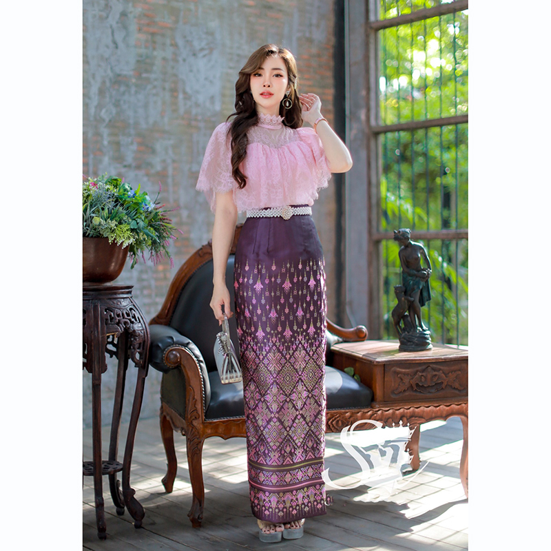 kudapy เซ็ทเสื้อลูกไม้แต่งระบายรอบตัวหน้าหลัง +ผ้าถุงสำเร็จรูป เกรดพรีเมี่ยมอัดกาว ซิปหลัง