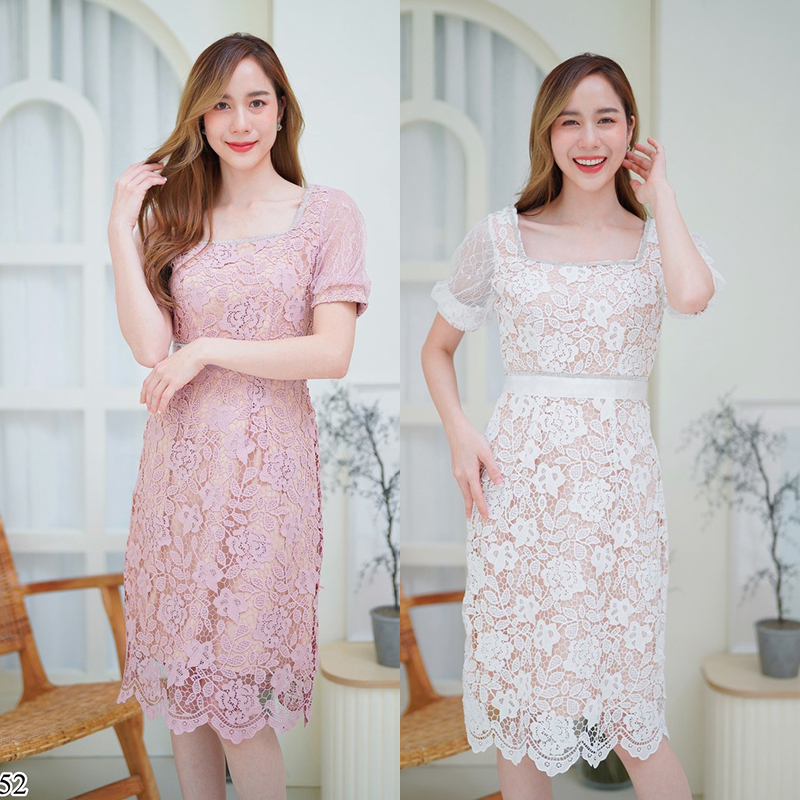 kudapy เดรสสั้นคอเหลี่ยมสีขาว/สีชมพู แขนตุ๊กตาผ้าลูกไม้ทั้งชุดสวยใส่สบายตัว
