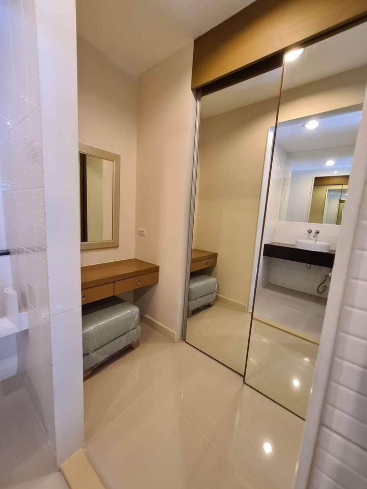 สนใจชมห้องติดต่อได้เลย Line ID: Smile-easy ปล่อยเช่าคอนโด IDEO Ladprao 5 (ไอดีโอ ลาดพร้าว 5) - 1ห้องนอน 1ห้องน้ำ 1ห้องนั่งเล่น - ใกล้ MRT ลาดพร้าว - ขนาดห้อง 34 ตรม. ชั้น 8