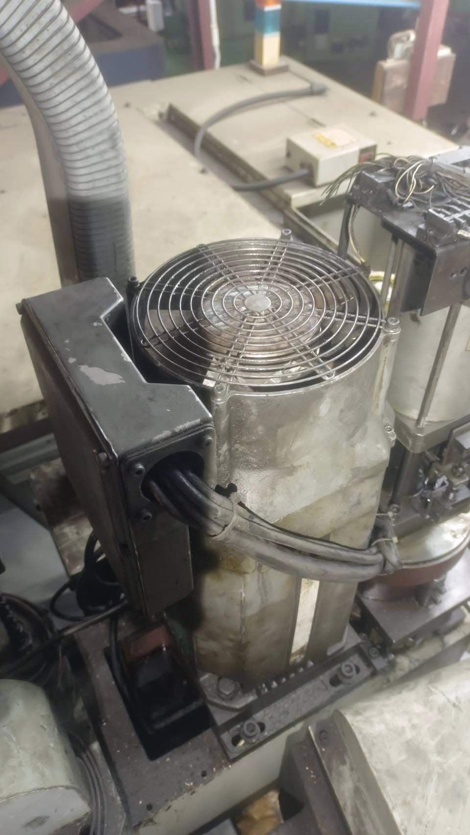 งานเปลี่ยนพัดลม Motor Spindle Mitsubishi