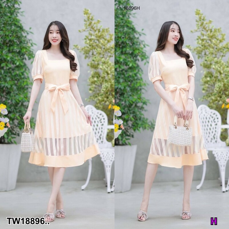 kudapy เดรสสั้นสีดำ/สีโอรส/สีครีม คอเหลี่ยมแขนตุ๊กตา แต่งผ้าซีทรูตัดต่อระบายชาย ผูกโบว์เอวงานสวย