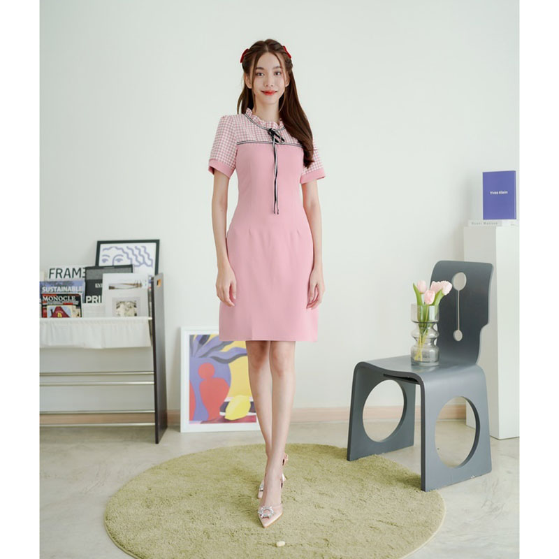 kudapy เดรสสั้นสีแดง/สีชมพู/สีดำ สก็อตผูกโบว์ สวยดูดีใส่สบาย
