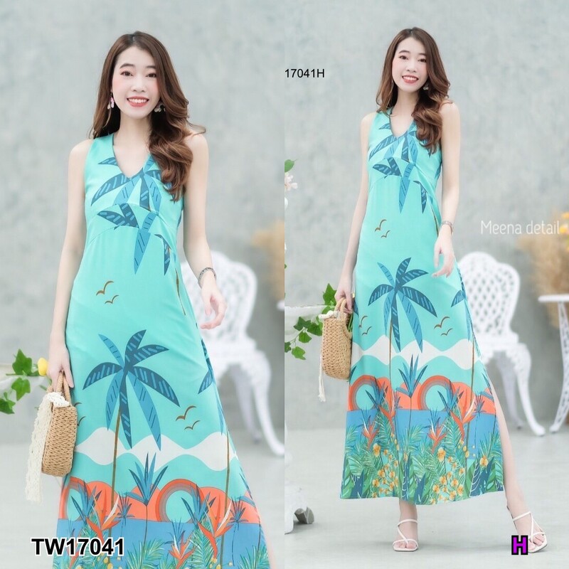 kudapy Maxi dress คอวีลายต้นมะพร้าวสุดชิคสีเขียว/สีขาว ดีเทลตัดต่อช่วงใต้อก สายไขว้ด้านหลัง ผ่าด้านข้าง 1 ข้าง