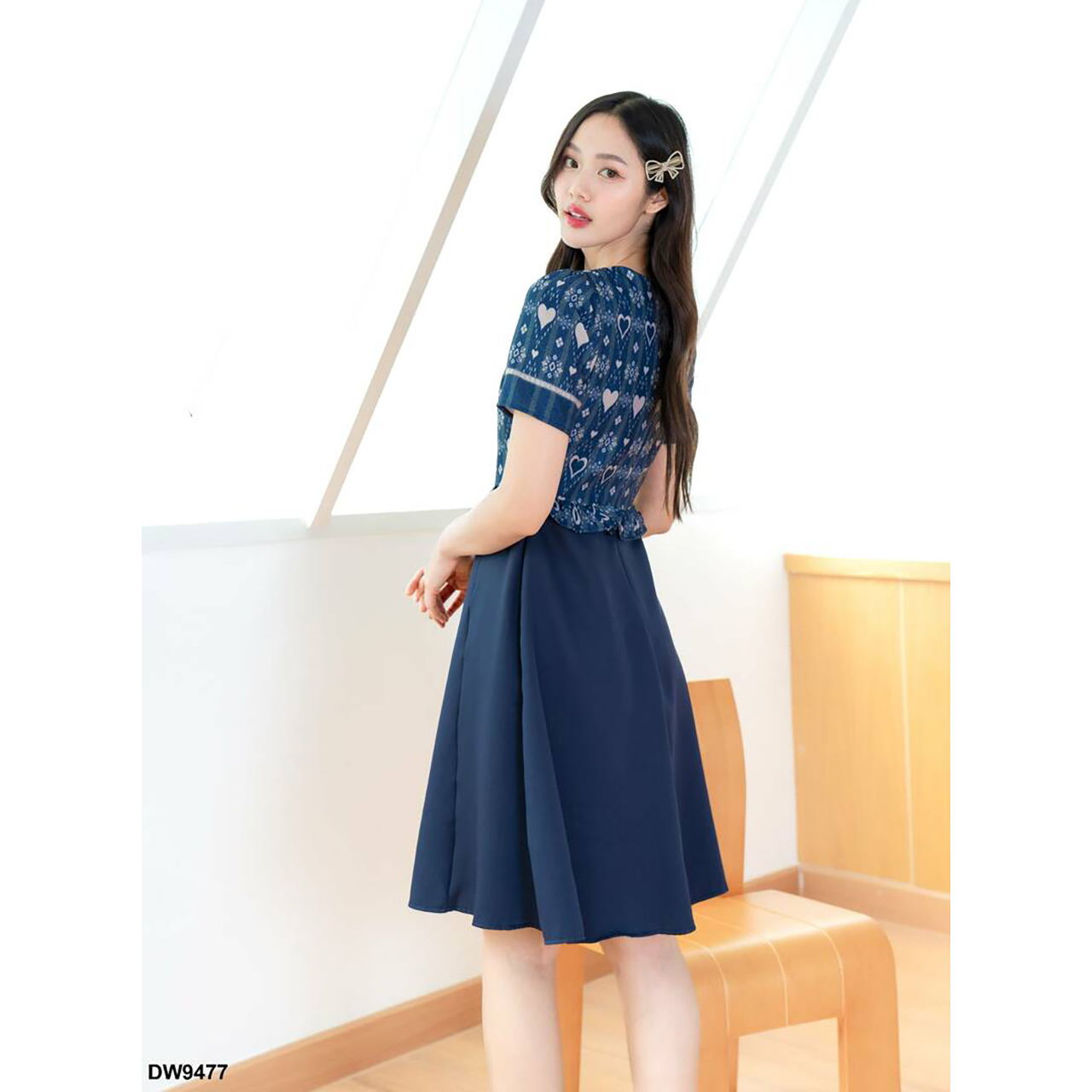 kudapy เดรสสั้นสีกรม/สีม่วง/สีเหลือง กระโปรงสีพื้นแต่งเสื้อลายไทย