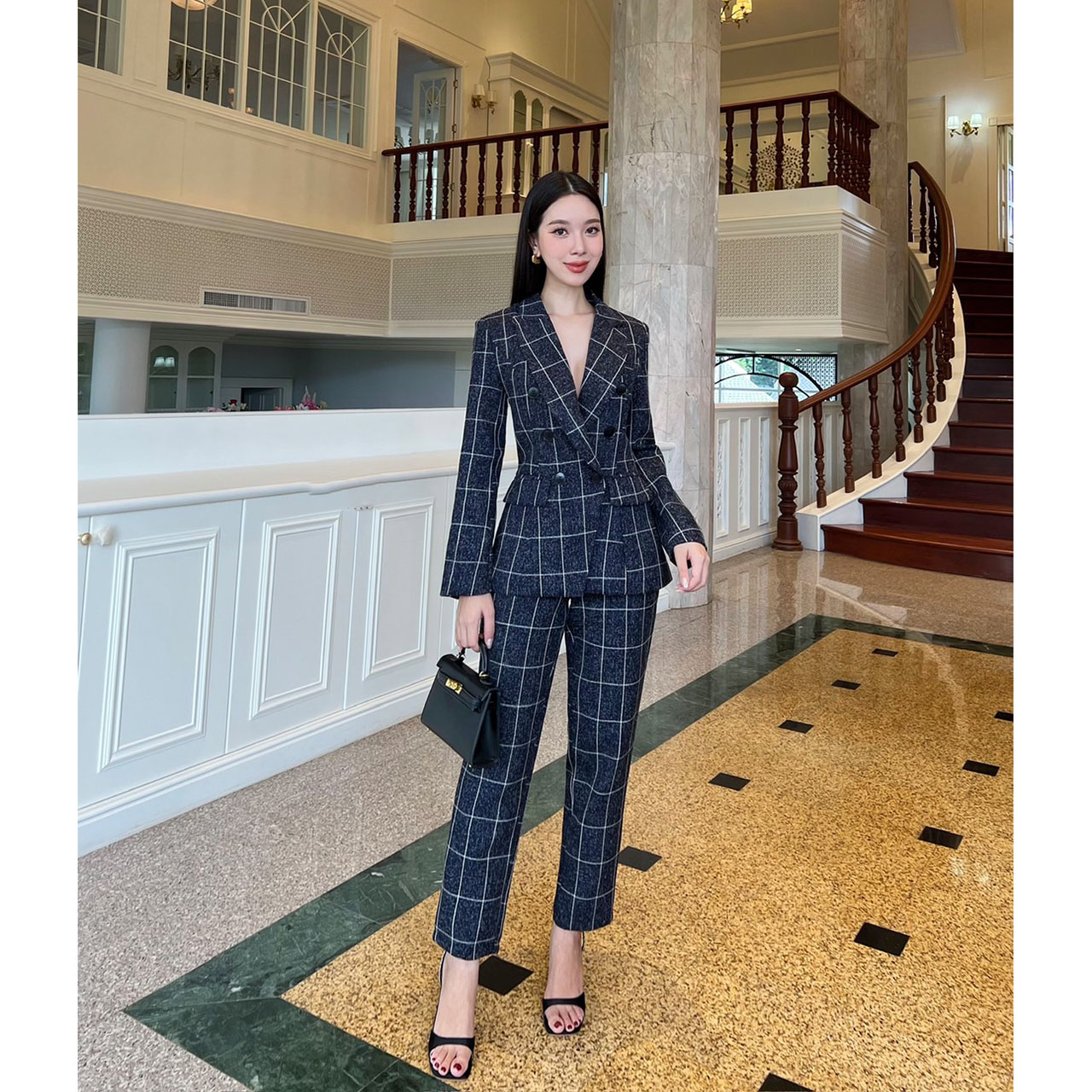 kudapy ชุดเซ็ทเสื้อ Blazer + กางเกงขายาวทรงบอกเล็ก กางเกงซิปตะขอหน้า ใส่สบาย มีซับในเสื้อและกางเกง