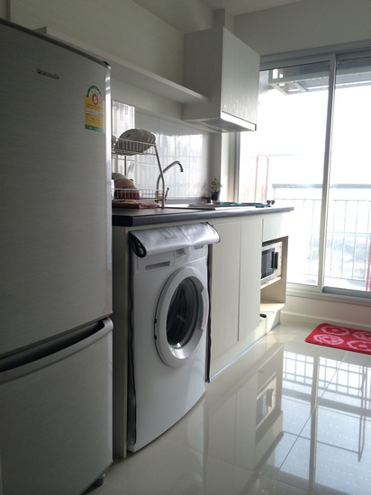 ให้เช่า ASPIRE RAMA 9 เฟอร์และเครื่องใช้ไฟฟ้าพร้อมเข้าอยู่แล้ว