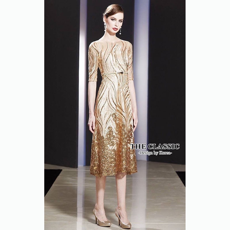 kudapy เดรสสั้นสีทอง/สีเทาเงิน ออกงานปักเลื่อม ใช้ผ้าเนื้อดีปักลวดลายด้วยเลื่อมสลับสี ปักแน่นลายชัด