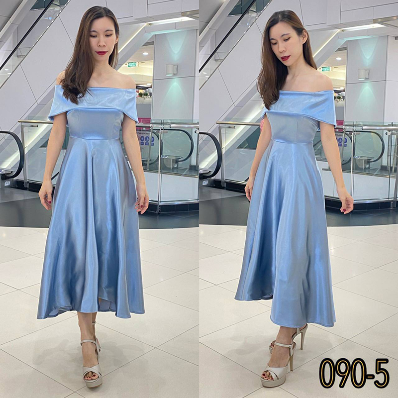 kudapy kudapy เดรสเปิดบ่า พับอก หน้าสั้นหลังยาวสีเขียวอมเทา ฟ้า ขาว ชมพู อัดกาวเก็บทรงสวย สามารถยืดหยุ่นได้