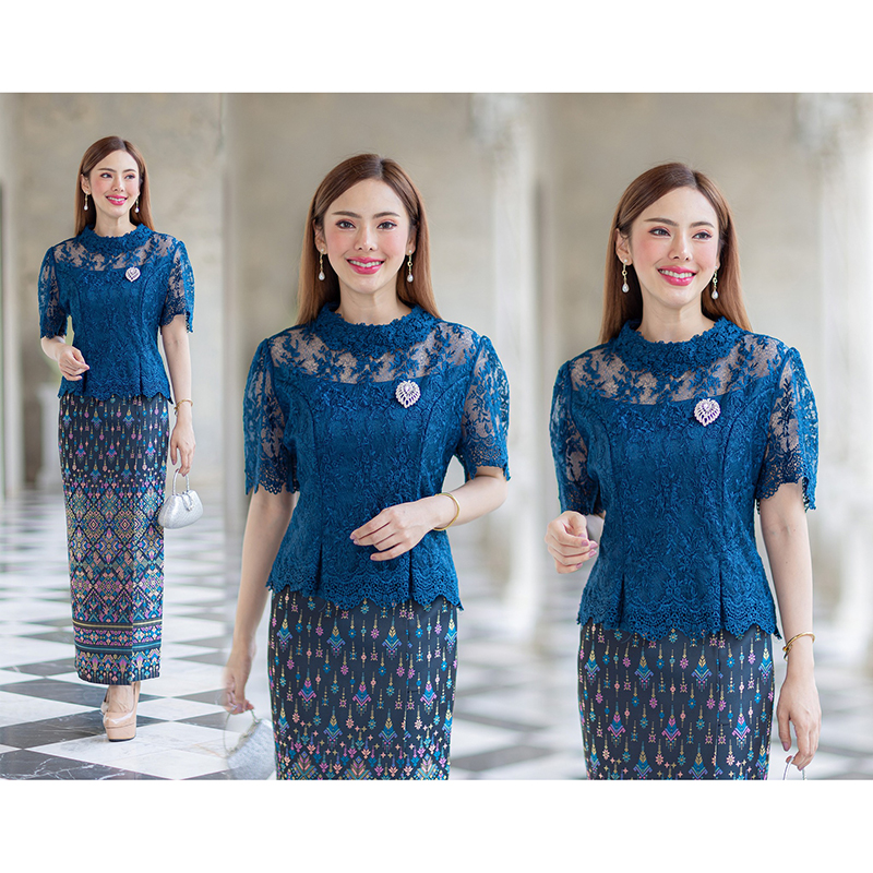 kudapy (เฉพาะเสื้อ) เสื้อลูกไม้สีน้ำตาล/สีขาว/สีม่วง/สีน้ำเงิน/สีเขียว/สีดำ เสื้อใช้ผ้าลูกไม้ใยบวบคอกลม แขนสั้น ลูกไม้แน่นทั้งตัว ตัวเสื้อมาพร้อมซับในเนื้อดีในตัว