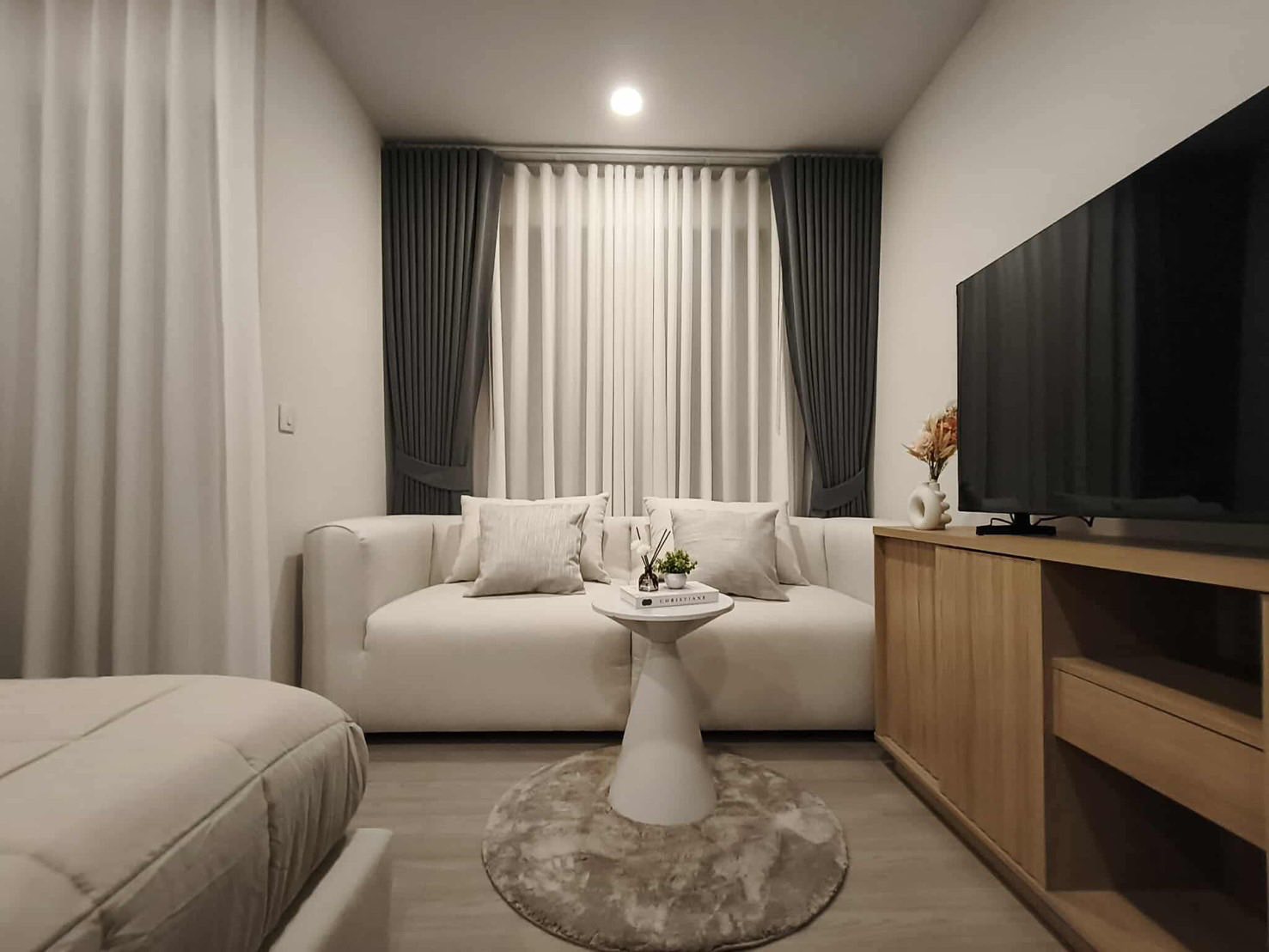 ให้เช่าคอนโด Aspire Sukhumvit - Rama 4 (แอสปาย สุขุมวิท - พระราม 4) โซน รถไฟฟ้า BTS พระโขนง Studio / 1ห้องน้ำ ขนาดห้อง 27 ตรม. ชั้น 11