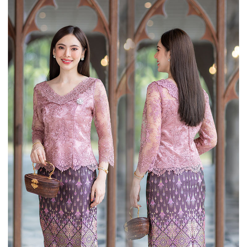 kudapy เสื้อสีฟ้า/สีขาว/สีม่วงอ่อน/สีม่วงเข้ม ใช้ผ้าลูกไม้เนื้อนิ่มลวดลายสวยงาม ช่วงตัวเสื้อตกแต่งระบายทั้งด้านหน้าและด้านหลัง (เฉพาะเสื้อ)