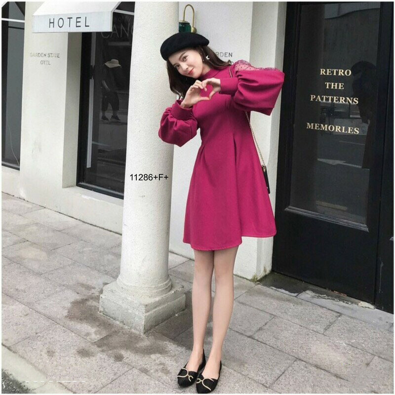 kudapy เดรสสั้น แขนยาว แขน 2 ข้างแต่งซีทรู เดรสงานผ้าซาร่า ด้านหลังผูกโบว์สวย ดูเก๋ เอวไม่สม็อค ช่วงกระโปรงบานสวยน่ารัก