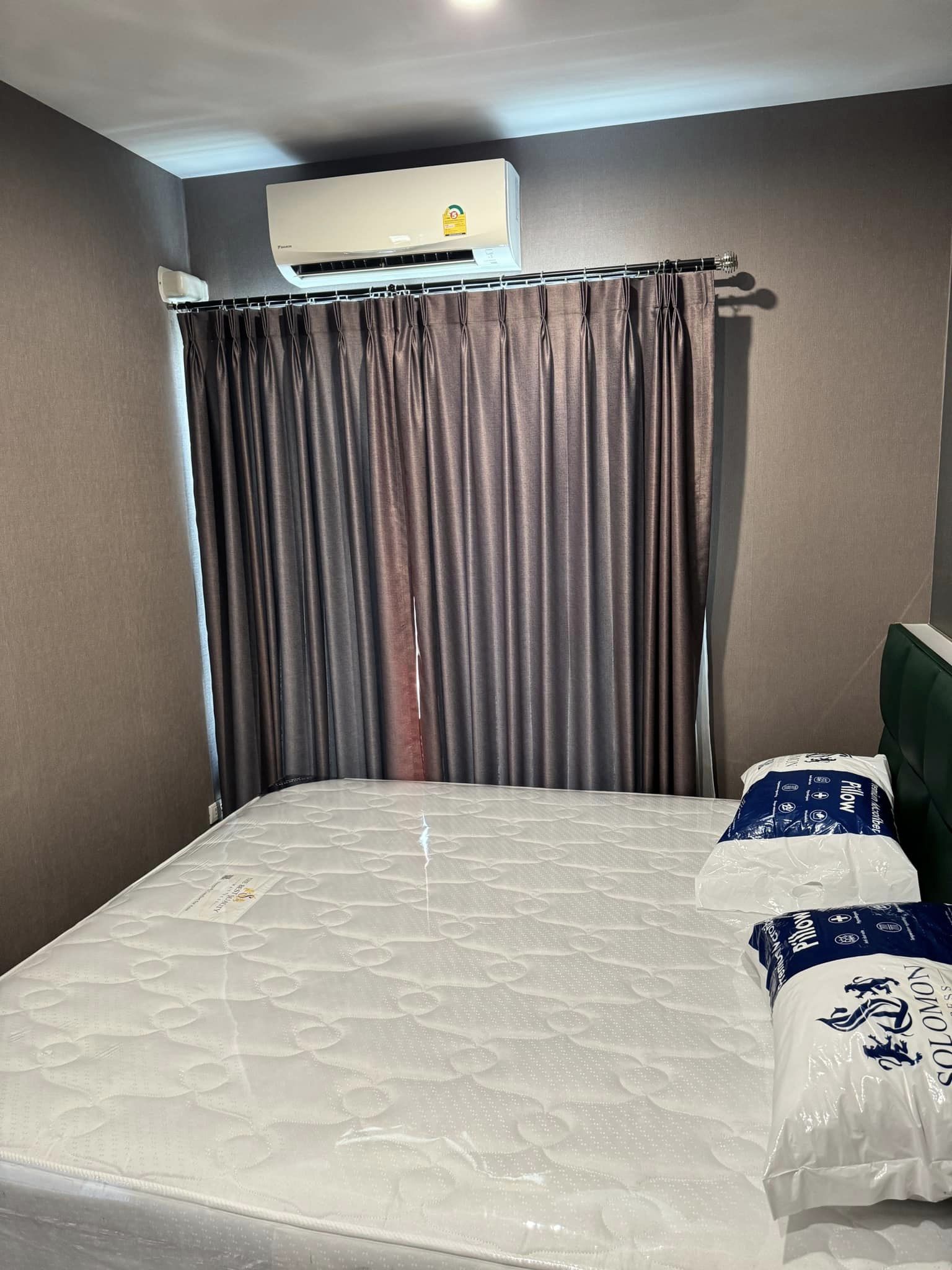 ปล่อยเช่าคอนโด The Parkland Phetkasem 56 (เดอะ พาร์คแลนด์ เพชรเกษม 56) - ห้องใหม่มือแรก 1ห้องนอน 1 ห้องอเนกประสงค์ 1ห้องน้ำ 1ห้องนั่งเล่น - ใกล้ MRTภาษีเจริญ - ขนาดห้อง 35 ตรม. ชั้น 12 ตึก B