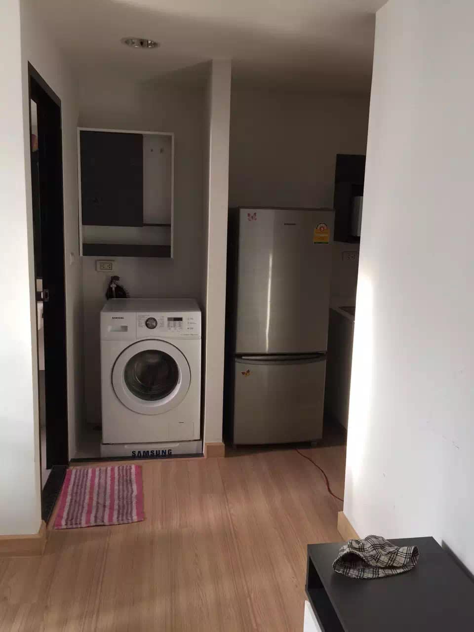 ห้องใหญ่ The Kris Extra 5 (เดอะคริส เอ็กซ์ตร้า 5) ให้เช่าชั้น8ตกแต่งครมีเครื่องซักผ้า สอบถามแอด Line ID : Smile-easy