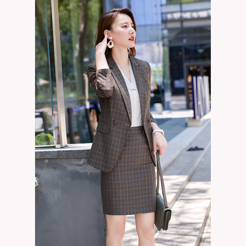 kudapy ชุดสูททำงานผู้หญิงสีช็อกโกแลตลายตารางพร้อมกระโปรง