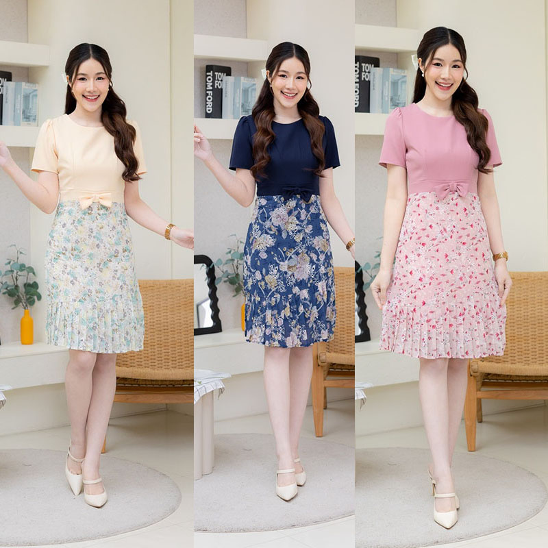 kudapy เดรสสั้นสีชมพู/สีครีม/สีกรม ทำงานช่วงล่างเป็นงานลูกไม้ฉลุ อัดพลีตสวยมากน้า ส่วนบนเป็นผ้าเรียบมินิเกิลมากก สีน่ารัก สุภาพ