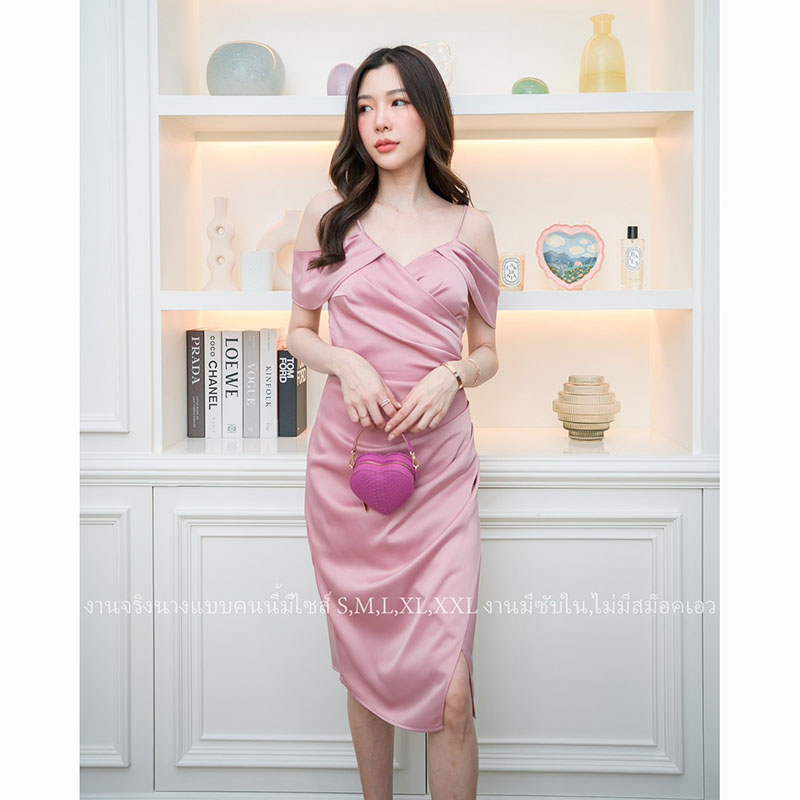 kudapy เดรสสั้นสีไวน์แดง/สีน้ำตาลอิฐ/สีชมพู ชุดราตรีสั้นปาดไหล่พรีเมี่ยมเกรด