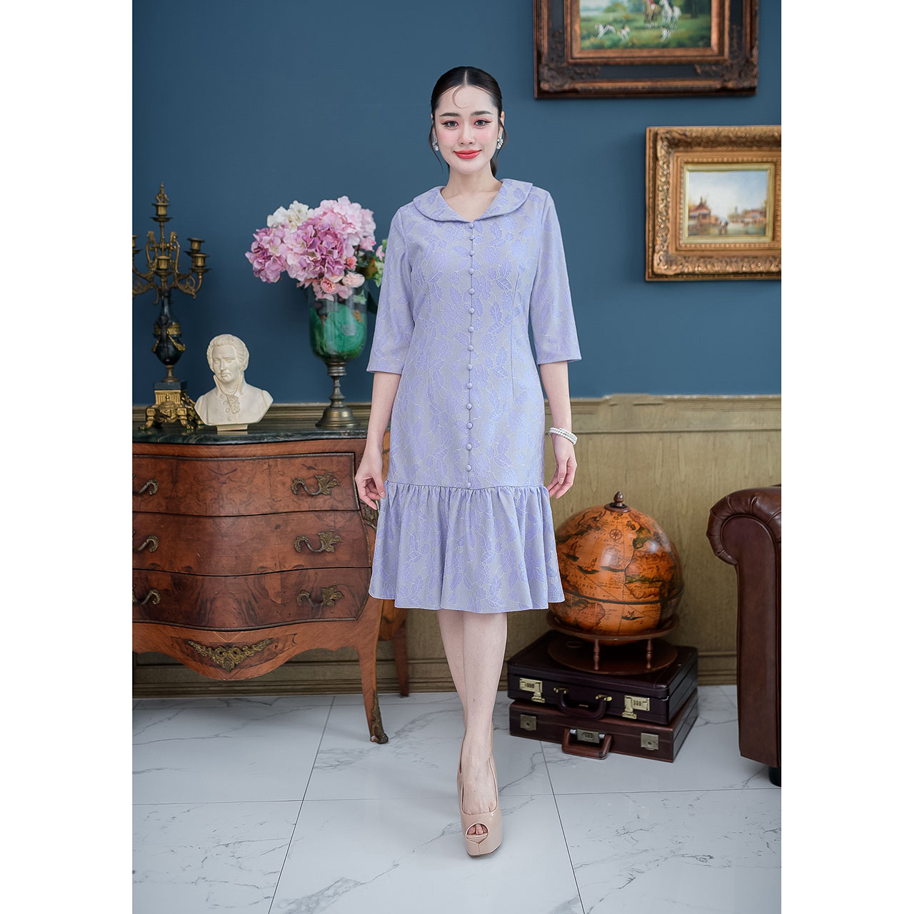 kudapy เดรสสั้นสีชมพู/สีม่วง ลูกไม่เนื้อนิ่มทรงเรียบร้อยสุภาพ ผ้าลูกไม้อัดกาวให้ทั้งชุด ทรงแขนยาวเลยศอก คอบัว แต่งกระดุม