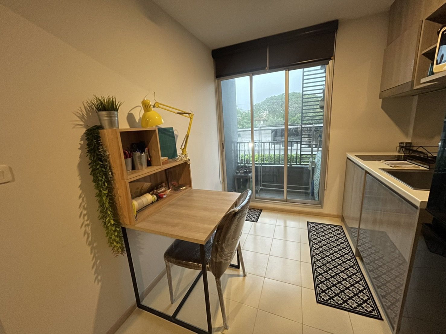 ขายด่วนคอนโด Elio Del Moss Phaholyothin 34 (เอลลิโอ เดล มอสส์ พหลโยธิน 34) - 1ห้องนอน 1ห้องน้ำ 1ห้องนั่งเล่น 1ห้องครัว - ใกล้ BTS เสนา / ม.เกษตร - ขนาดห้อง 30.82 ตรม. ชั้น 2 ตึก C ห้องริมสุด