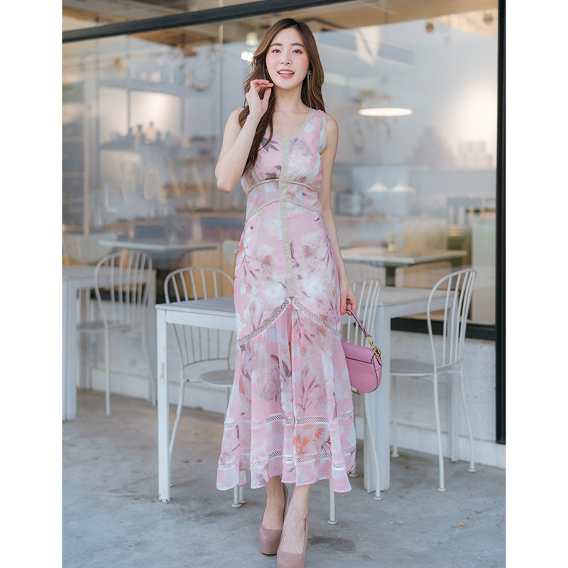 kudapy เดรสยาวสีชมพู แขนกุดพิมพ์ลายดอกซากุระ กระโปรงผ่าหน้า ผ้าชีฟองแต่งลายดอก XL 2XL