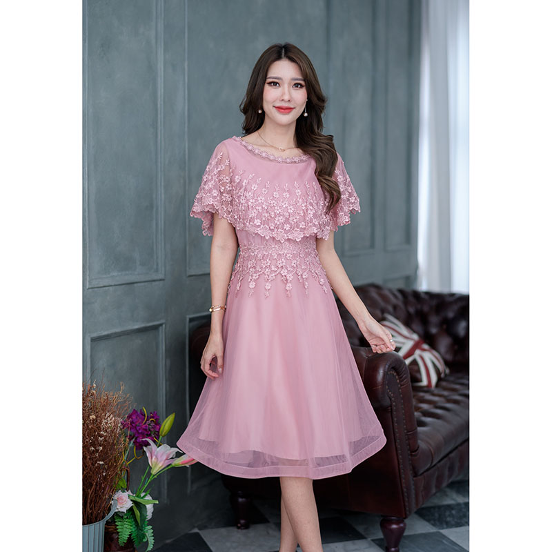 kudapy เดรสสั้นสีชมพูกลีบบัว/สีฟ้า สวยหวาน รุ่นนี้เป็นงานสองชิ้น สามารถใส่ได้ถึง 2 ลุค กระโปรงสองชัันชั้นนอกเป็นผ้าโปร่งเบาพริ้วสวย งานตกแต่งลูกไม้ดอกไม้ทั้งตัว