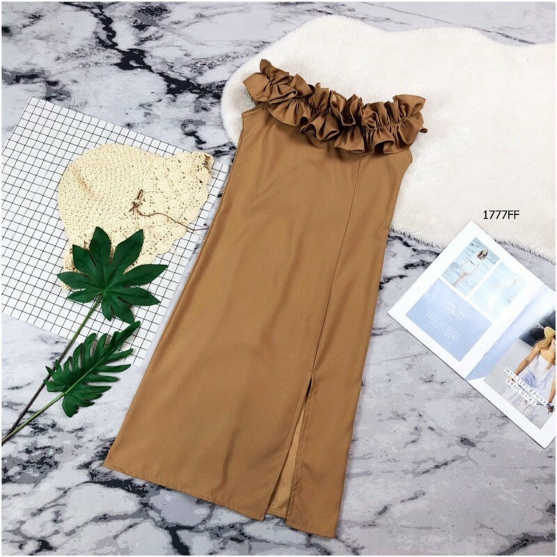 kudapy เดรสปาดไหล่ ระบายรอบน่ารัก แอบเซ็กซี่ งานมีซิปซ่อนหลัง ตีเกล็ดหน้าหลัง เอวไม่สม็อค ทรงเข้ารูป