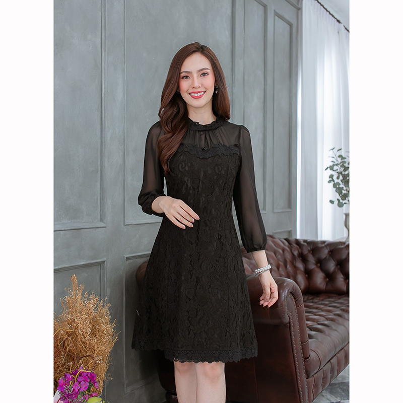 kudapy เดรสสั้นสีดำ/สีขาวลูกไม้ ช่วงคอมีดีเทลจับจีบแต่งลูกไม้ แขนชีฟองใส่สบาย แต่งลูกไม้ช่วงอกและชายกระโปรงสวย