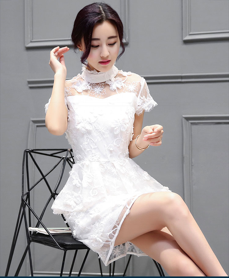 ชุดเดรสสั้นสีขาวผ้าลูกไม้ ปักลายสวยหรู ใส่ไปงานแต่ง ใส่เที่ยว ใส่ทำงานได้หมดค่ะ M