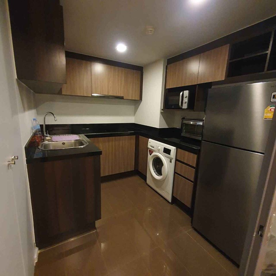 ปล่อยเช่าคอนโด Focus Ploenchit (โฟกัส เพลินจิต) - 1ห้องนอน 1ห้องน้ำ 1ห้องนั่งเล่น - ใกล้ BTS เพลินจิต - ขนาดห้อง 48 ตรม. ชั้น 3