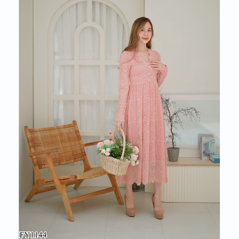 kudapy เดรสยาวสีชมพุ/สีครีม ลูกไม้แขนยาวสวยใส่สบายดูดี