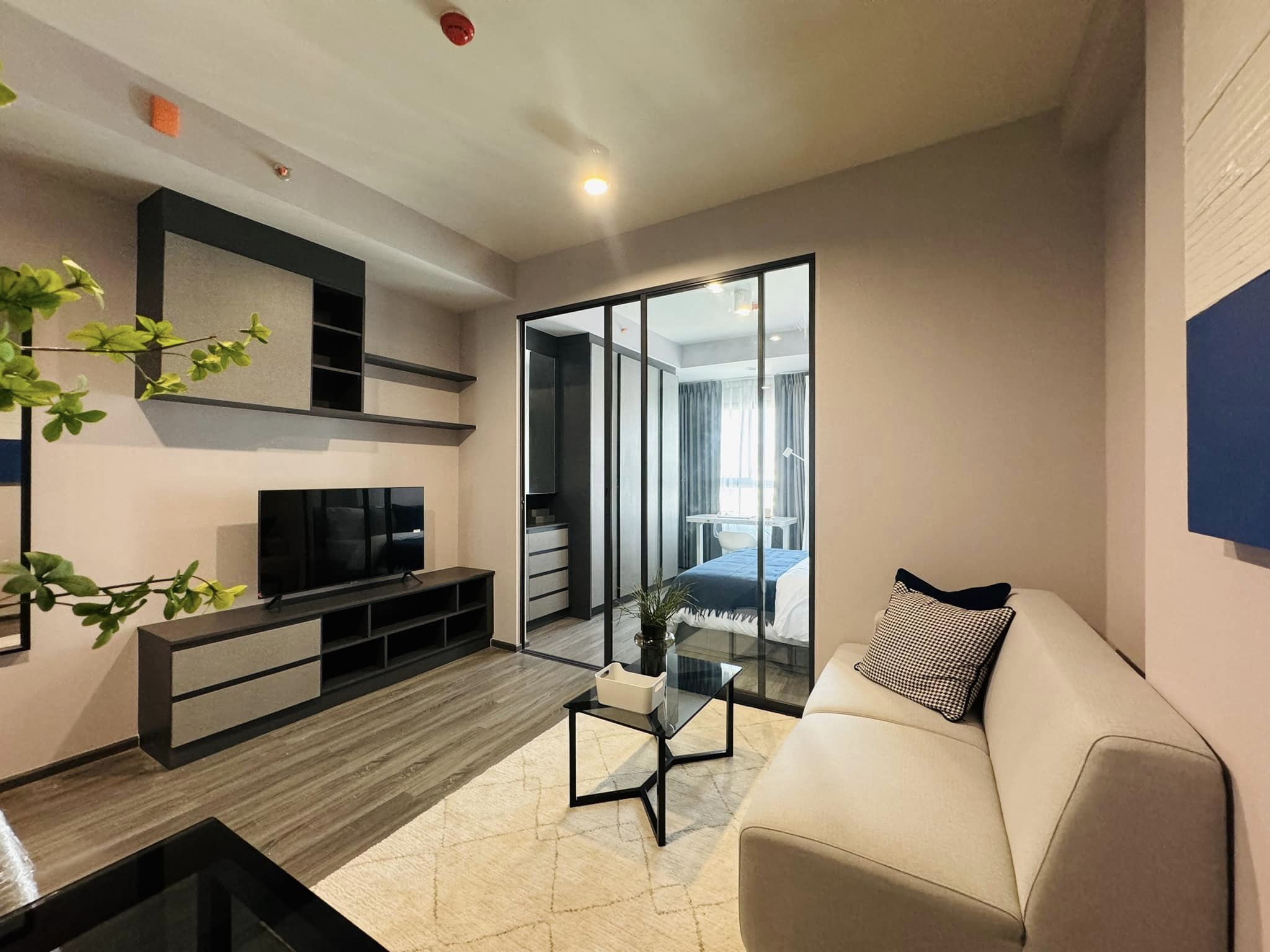 ปล่อยเช่าคอนโด IDEO Chula - Samyan (ไอดีโอ จุฬา - สามย่าน) - ห้องใหม่มือแรก 1ห้องนอน 1ห้องน้ำ 1ห้องนั่งเล่น 1ห้องครัว - ใกล้ MRT สามย่าน/จุฬา - ขนาดห้อง 35 ตรม. ชั้น 24 ตึก A