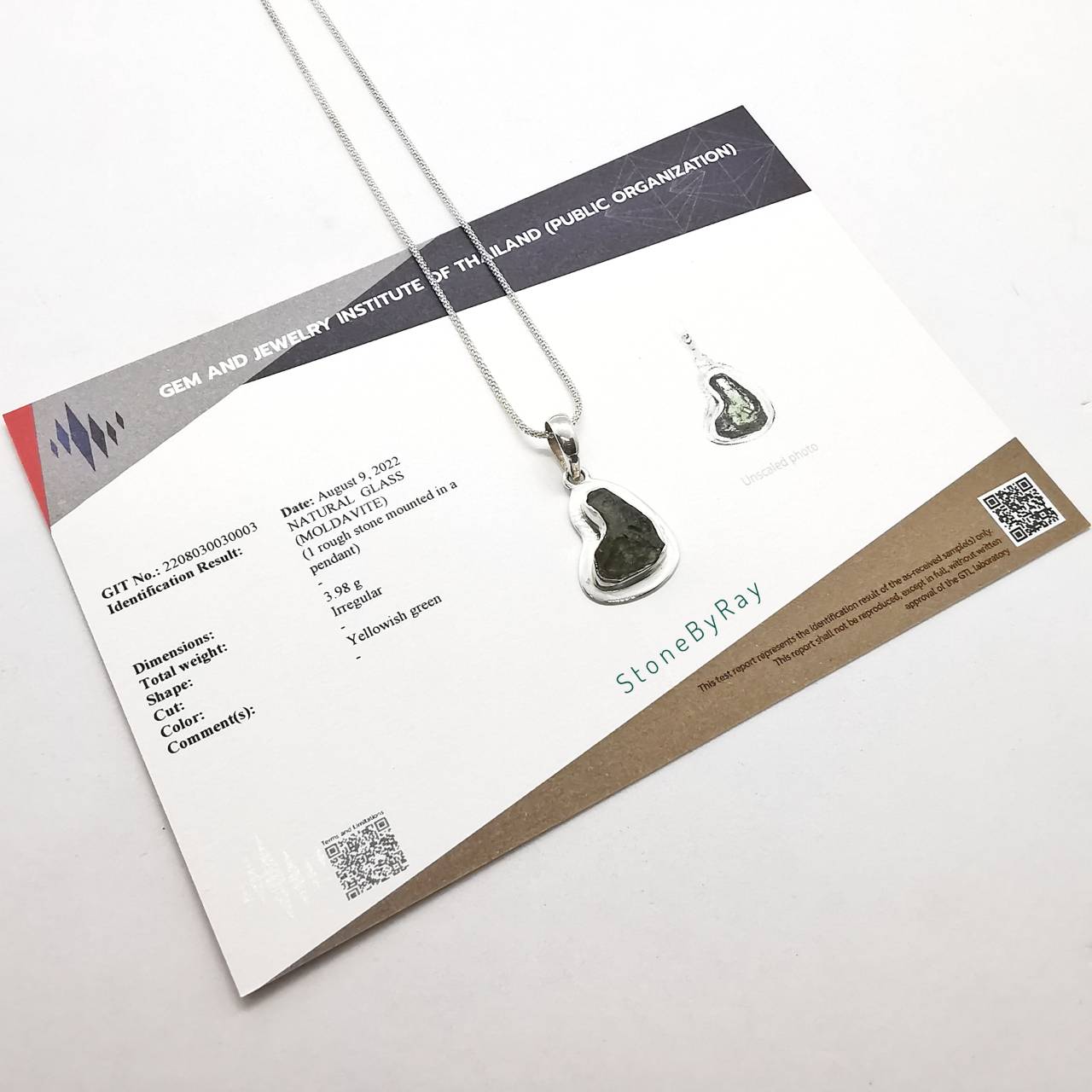 สร้อยคอเงินจี้สะเก็ดดาวโมดาไวต์ Moldavite