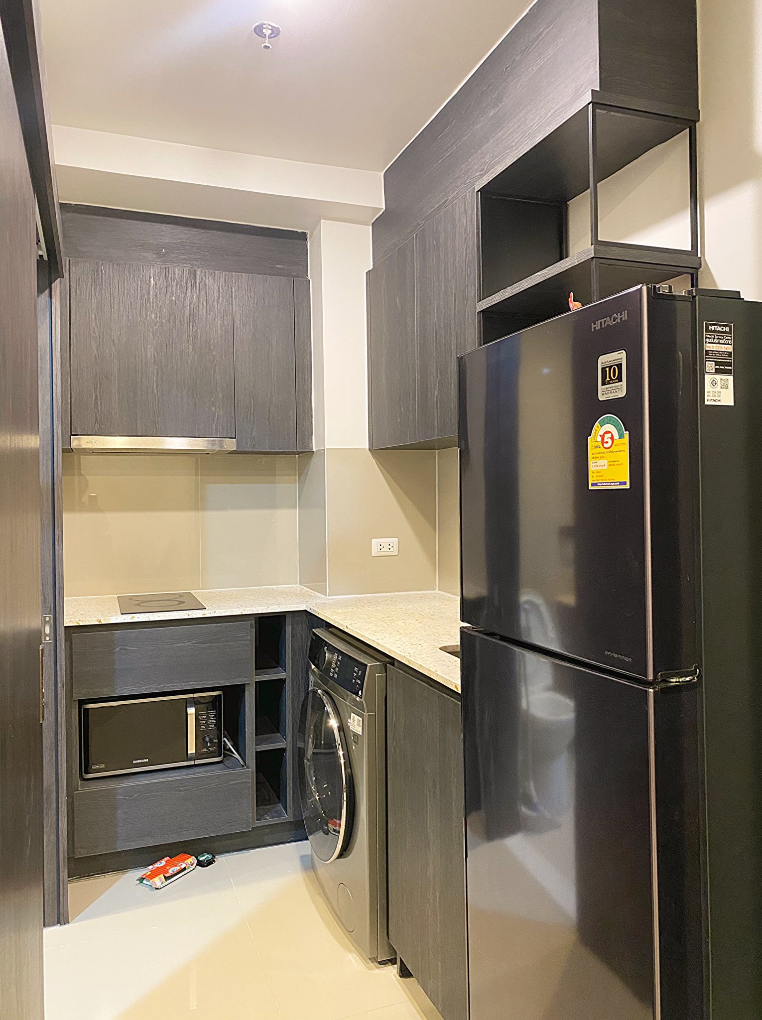 High Rise โซนพื้นที่ MRT ห้วยขวาง ให้เช่าห้องแบบ 1ห้องนอน 1ห้องน้ำ 1ครัวปิด คอนโด XT Huaikhwang (เอกซ์ที ห้วยขวาง) ขนาดห้อง 35 ตรม. ชั้น 15 ตึก A