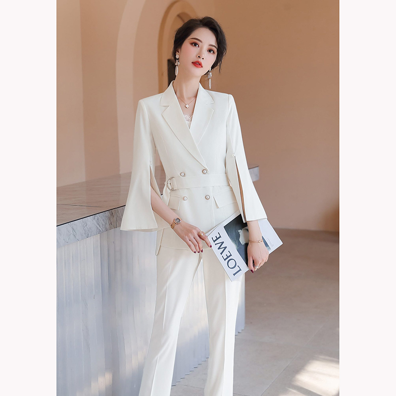 kudapy ชุดสูททำงานผู้หญิงสีพีช/สีขาว/สีดำ กระดุมมุกพร้อมกางเกง เสื้อจะเป็นทรงปล่อยมีเข็มขัดผ้ารัดเป็นปกป้าน